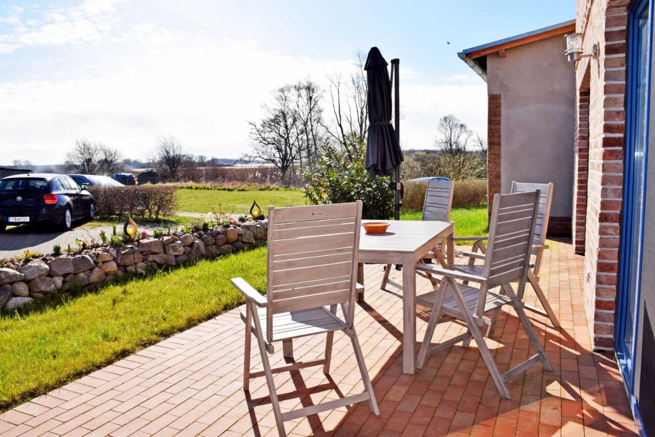 Ferienhaus Zum Boddenstrand Mit Ka Groß Zicker Kültér fotó