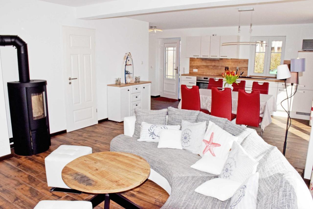 Ferienhaus Zum Boddenstrand Mit Ka Groß Zicker Kültér fotó